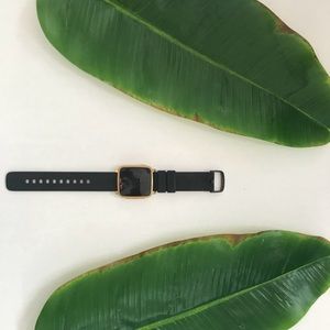 GOLD SMART WATCH